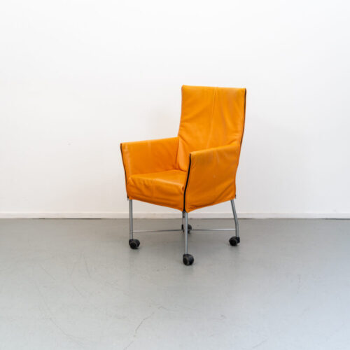 Montis Chaplin oranje (/oker) leder + verrijdbaar onderstel