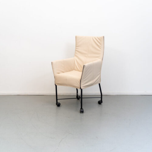 Montis Chaplin eetkamerstoelen Crême wit