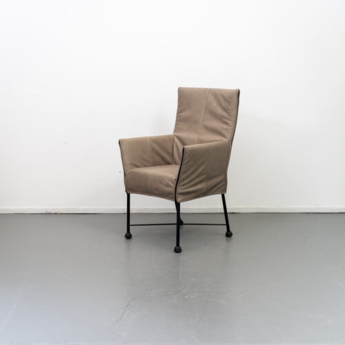 Montis Chaplin Stoel Steel Tobago Stone Leer - Zwart (Op Doppen)