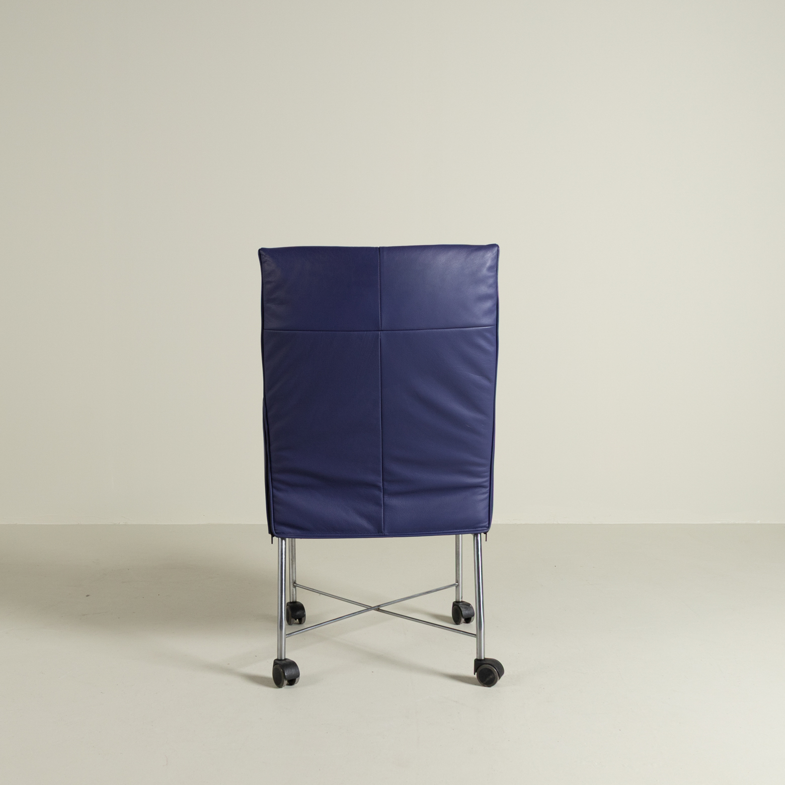 Montis Chaplin Lavendel Leer - Aluminium (Op Wielen)