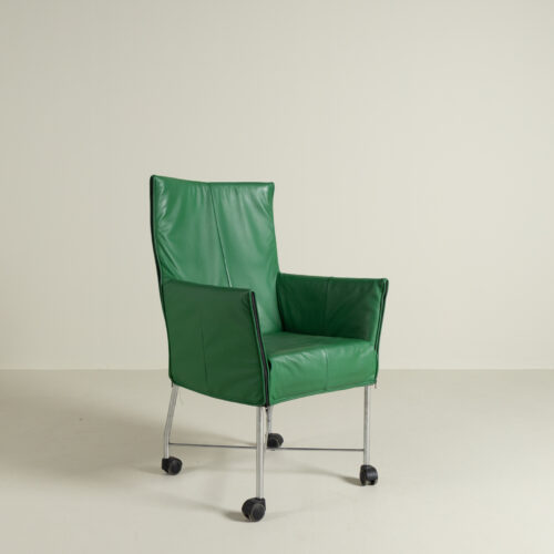 Montis Chaplin Donkergroen Leer - Aluminium (Op Wielen)