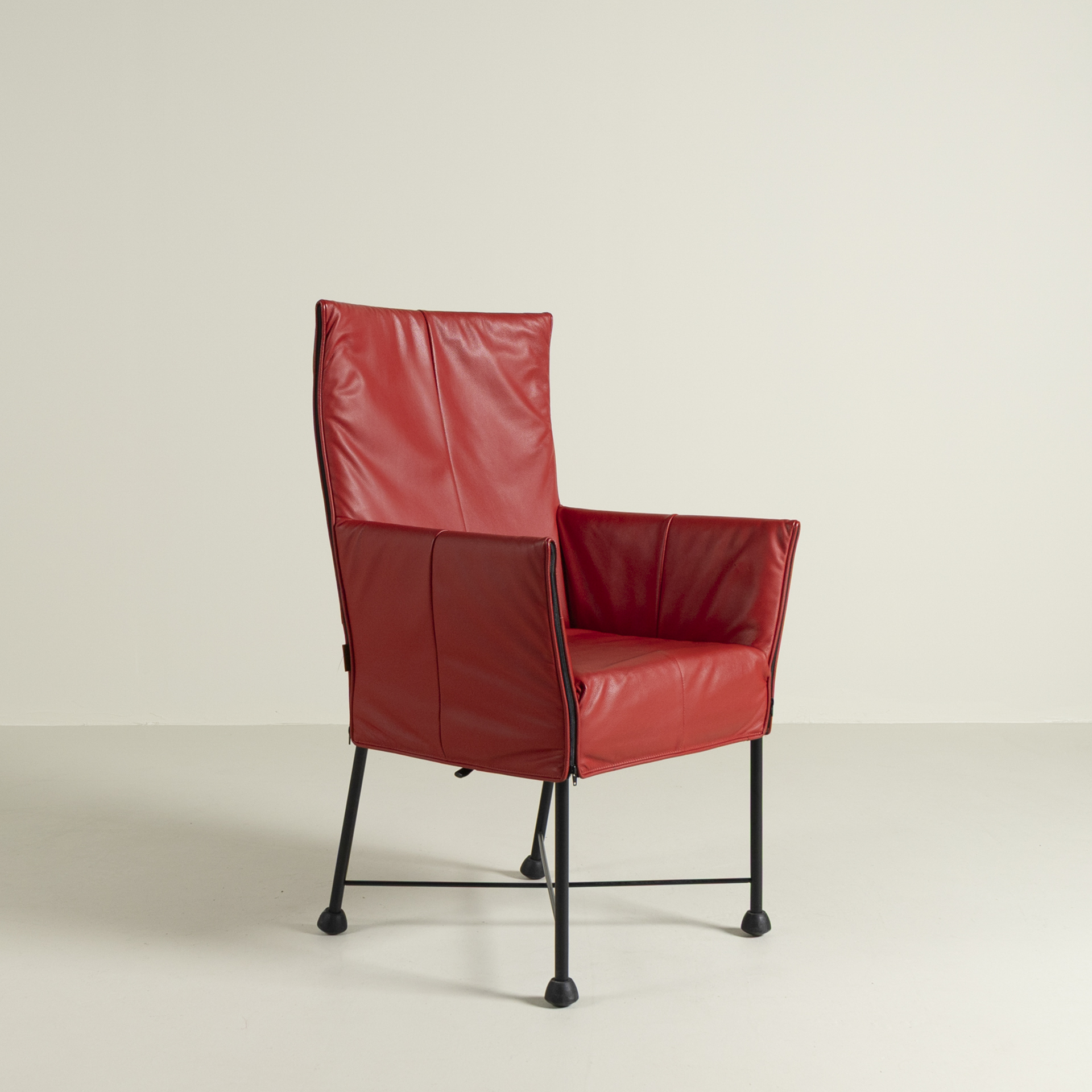 Montis Chaplin Stoel Rood Leer - Zwart (Op Doppen)