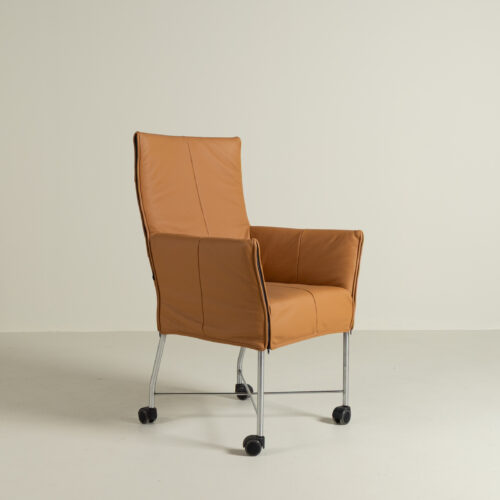 Montis Chaplin Stoel Cognac Leer - Rvs (Op Wielen)